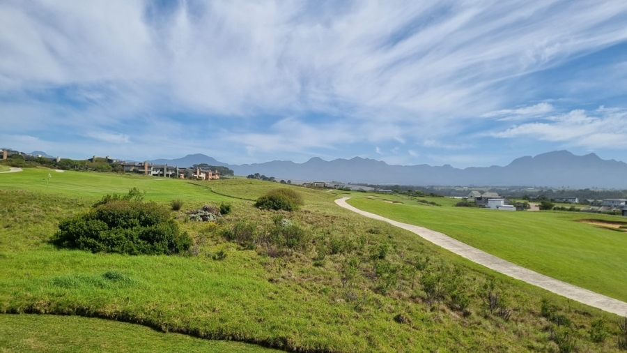 5 Bedroom Property for Sale in Oubaai Western Cape
